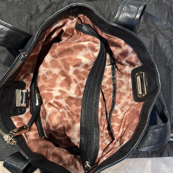 B Makowsky leather bag 17x13x4 - Picture 10 of 14